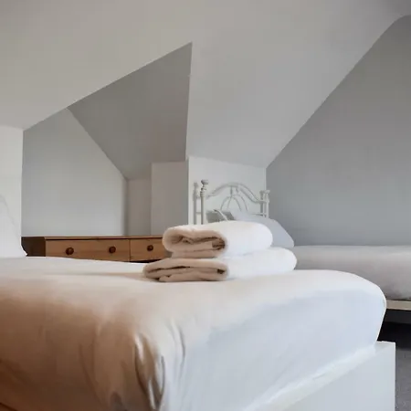 Apartment Stylish 3 Bedroom Portobello Townhouse