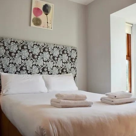 Apartment Stylish 3 Bedroom Portobello Townhouse *