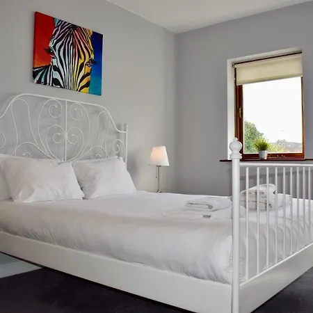 Apartment Stylish 3 Bedroom Portobello Townhouse *